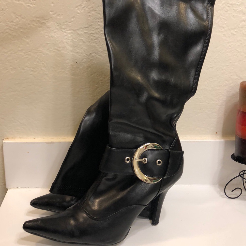Black Boots